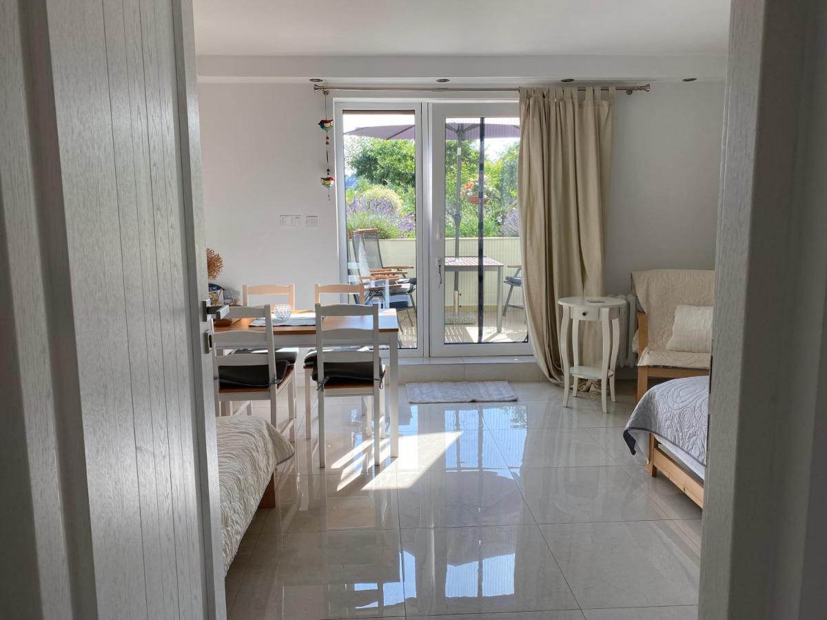 Apartament " Pod Niebieskim Pagajem " Mrągowo Esterno foto